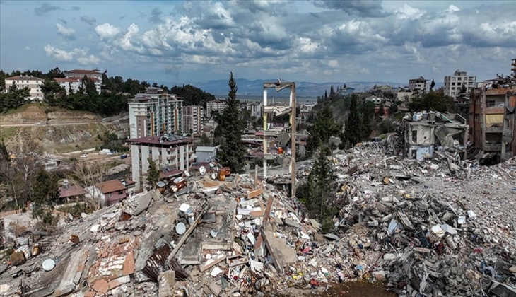 Prof. Dr. Ahmet Ercan il il açıkladı: 7.1 büyüklüğünde sallanacak! Uzman isim tsunami de var dedi!