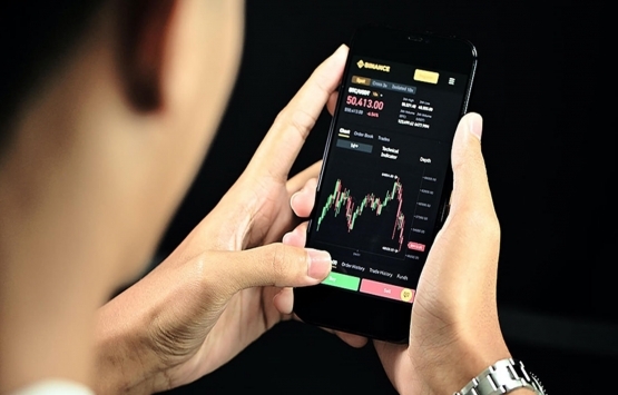 Binance para çekme işlemlerini askıya aldı!