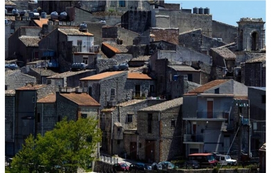 Bu kasabaya taşınanlar yaşadı!