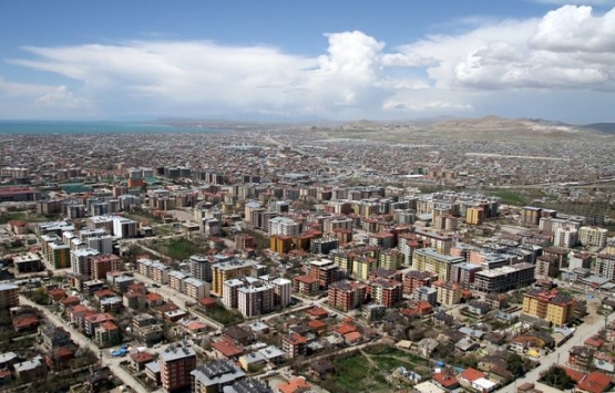 Van'da ruhsata aykırı yapılara müdahale ediliyor!