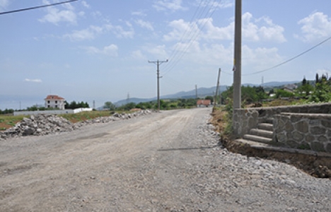 Kocaeli Karamürsel Dereköy - Oluklu yolu yenileniyor!