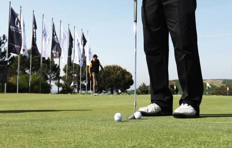 Quasar İstanbul projesi Quasar Golf Cup 2014 ile golf severleri bir araya getiriyor!