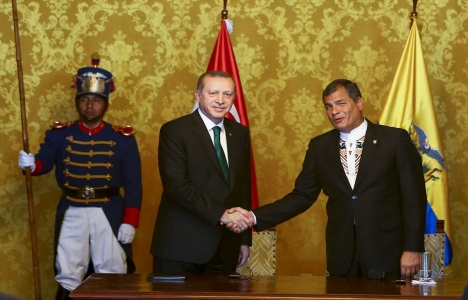 Cumhurbaşkanından Türk müteahhitlerine Ekvator'da yatırım çağrısı!