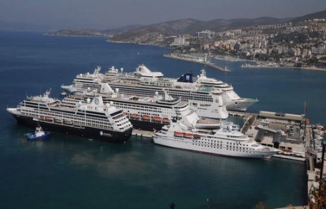 Kuşadasına gelen turist sayısı