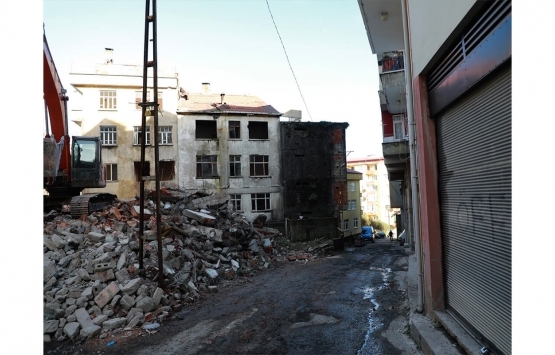 Rize de riskli 5 bina yıkılıyor!