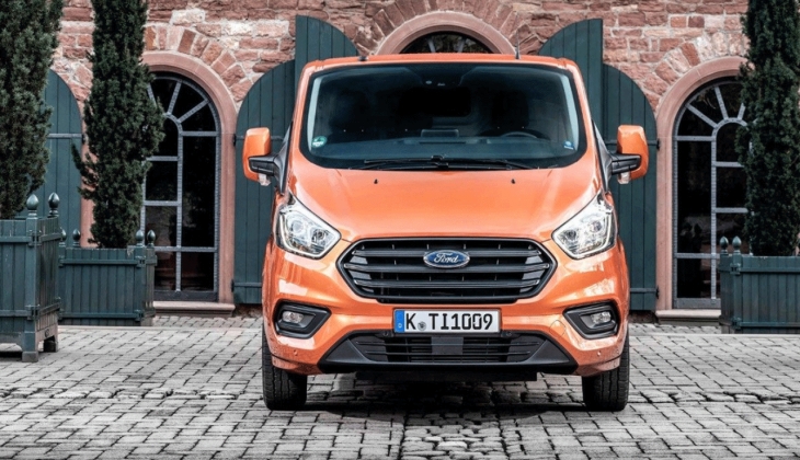 Ford Transit Custom dan 5 bin 600 TL indirim! İşte 2022 Mart fiyat listesi...