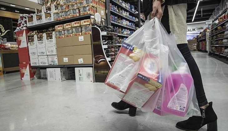 Marketteki etiketler vatandaşı kara kara düşündürüyor! Vatandaş artık Ayağını yorganına göre uzatamıyor