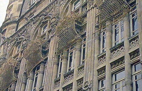 1999 yılında Frej Han binasında çatlaklar meydana gelmiş!