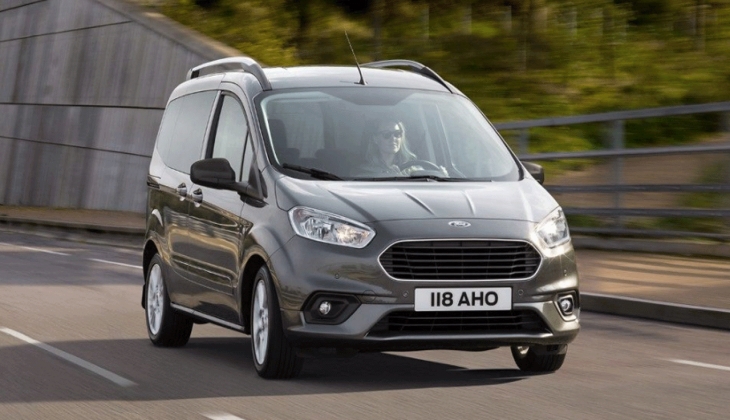 Ford Journey Courier satışları hız kesmeden devam ediyor! İşte 23 Mart 2022 Fiyat listesi!