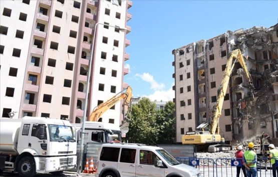 Türkiye de dönüşmesi gereken 6.5 milyon konutun maliyeti yüksek!