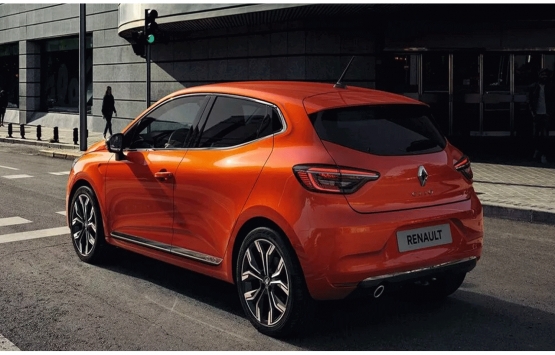 Renault Clio güncel fiyat listesiyle otomotiv sektörüne bomba gibi oturdu!