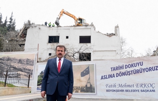 Tarihi Maraş Kalesi eski siluetine kavuştu!