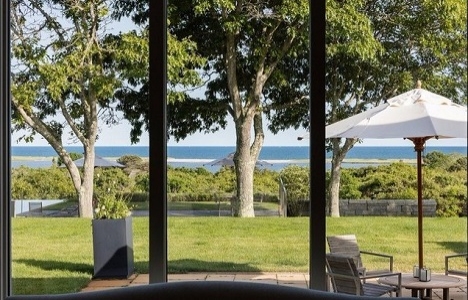 Obama nın Vineyard Adası ndaki evi satışta!