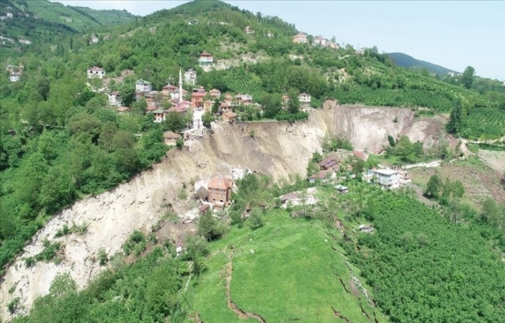 Ordu'da heyelan bölgesinden tahliye işlemleri devam ediyor!