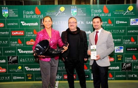 Bien sponsorluğunda Hülya Avşar'lı tenis rüzgarı!