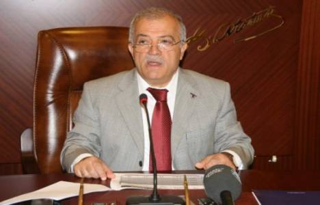 Necati Şentürk kimdir?