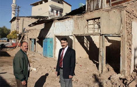 Malatya'daki kerpiç evlerin yenileme çalışmaları başladı!