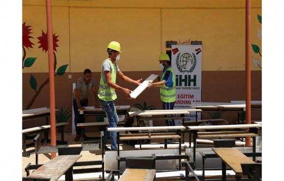 İHH Musul'daki 3 okulu onarıyor!