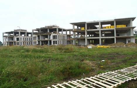 Başiskele'de yeni belediye binası inşaatı devam ediyor!