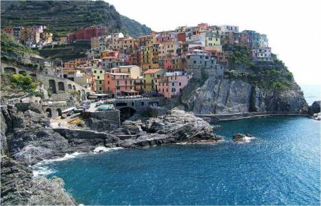 İtalya'da 20 ev, 1 euroya satışa çıkarıldı!