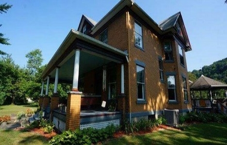 Kuzuların Sessizliği ndeki malikane 300 bin dolara satılıyor!