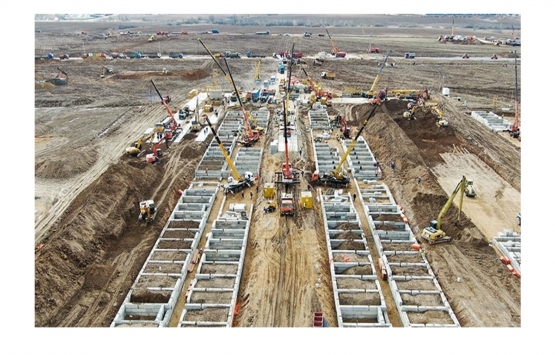 Moskova'daki dev koronavirüs hastanesi rekor hızla inşa ediliyor!