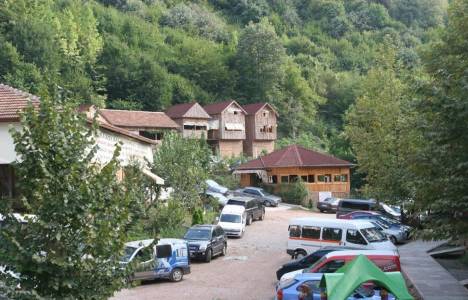 Yabancı turistler İstanbul civarındaki tatil yörelerine akın etti!
