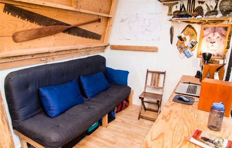 İşte 1.300 TL bütçeyle inşa edilen ev!