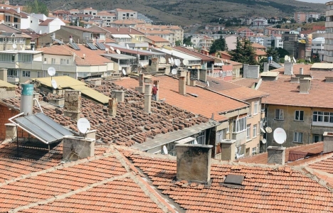 Yozgat'ta ev çatıları onarılıyor!