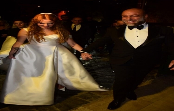 Erol Özmandıracı ile evlenen Naz Elmas hamile mi?