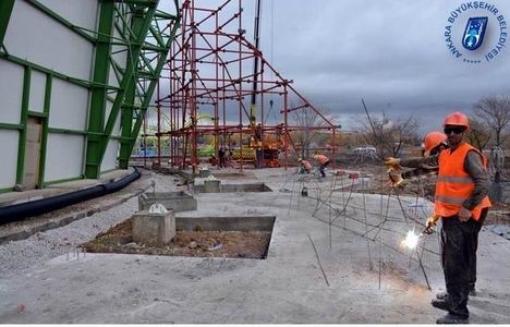 Ankapark ta teleferik direkleri dikiliyor!