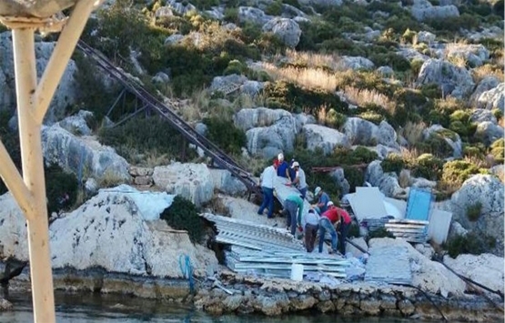 Corona fırsatçıları Antalya Kekova Koyu’na 48 saatte villa yaptı!