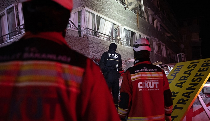 Deprem uzmanından çarpıcı açıklama: Doğu Anadolu ile Ölü Deniz kırıkları kudurdu! Konteyner evler ve çadırlarda kalın!