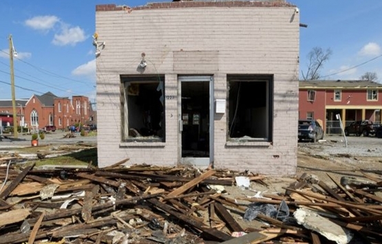 ABD deki hortumda yüzlerce kişi evsiz kaldı!