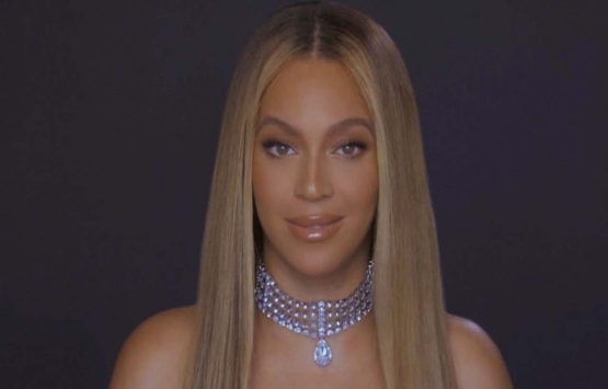Beyonce 100 kişiye 5 er bin dolar kira yardımı yapacak!