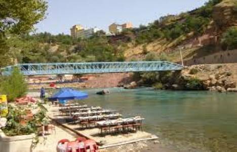 Tunceli'deki otel ve kayak merkezi inşaatında patlama meydana geldi!
