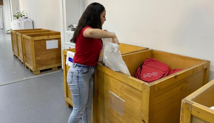 İhtiyaç sahibi 3 bin aileye çanta, defter ve kalem yardımı 