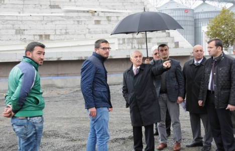 İbrahim Şahin İlkadım Atletizm Stadı'nın inşaatını inceledi!