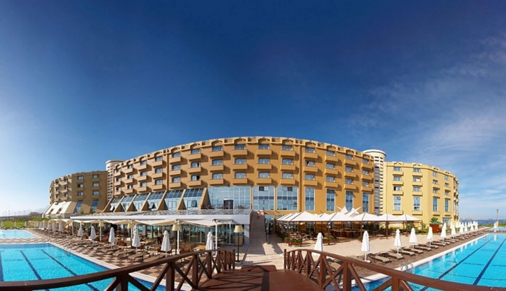 Akfen GYO, Kıbrıs Girne Merit Park ı satıyor!