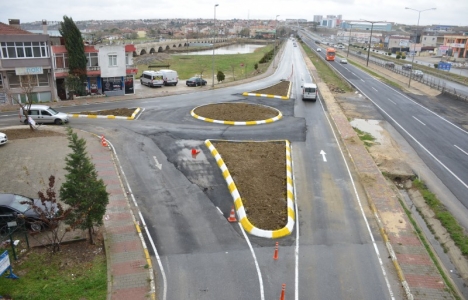 Silivri İnönü Caddesi'ndeki kavşak düzenleme çalışmaları tamamlandı!