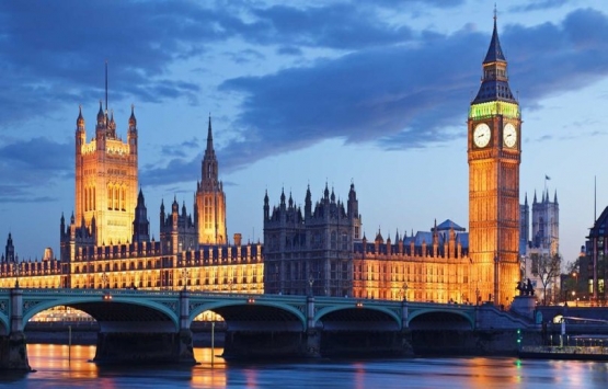 Şirketler İngiltere'den AB'ye taşınıyor!