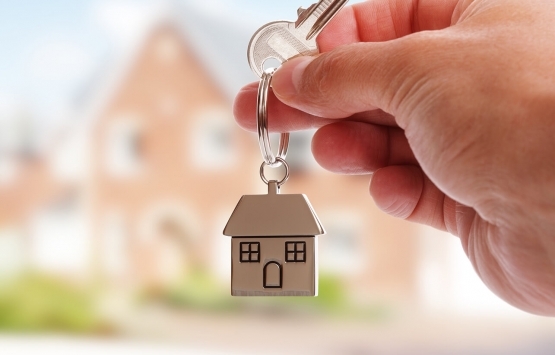 Evin anahtarını ailesine veren eş için emsal karar!