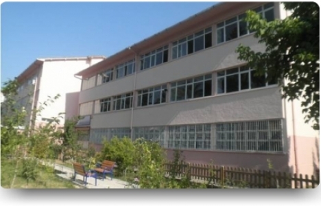 İzmir Güzelyalı'da 25 yıldır atıl durumda olan arsa ne olacak?