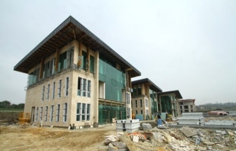 Başiskele Belediyesi yeni bina için gün sayıyor!