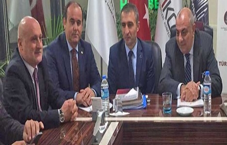 Tuğrul Türkeş müteahhitlerin sorunlarını dinledi!