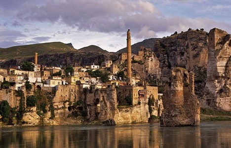 Hasankeyf'e raylı yamaç asansörü!