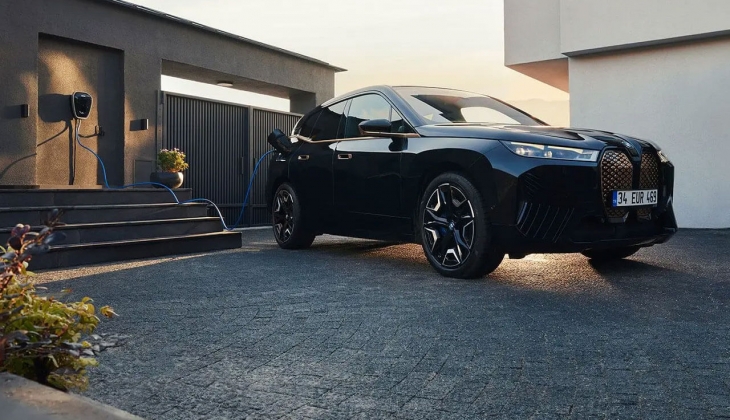 BMW elektirikli iX serisinin fiyatları açıklandı! BMW iX kaç TL? İşte 15 Aralık 2022 fiyat listesi...