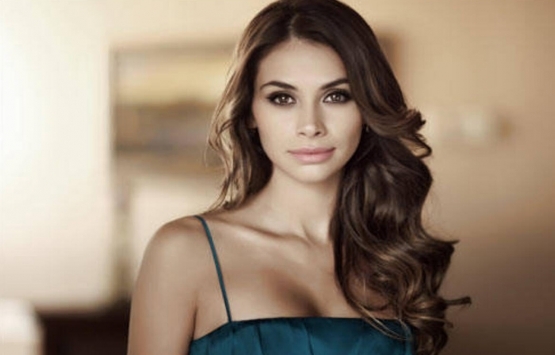 Begüm Birgören Caddebostan'daki evini kendisi yeniledi!