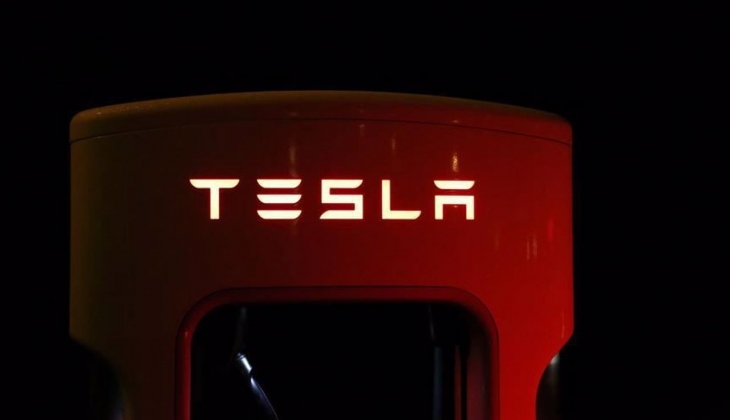 Tesla hissleri yüzde 60 değer kaybetti!