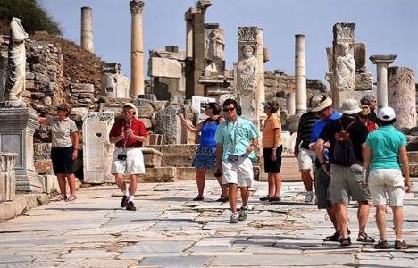 Yabancı turist sayısı yüzde 13,52 arttı!